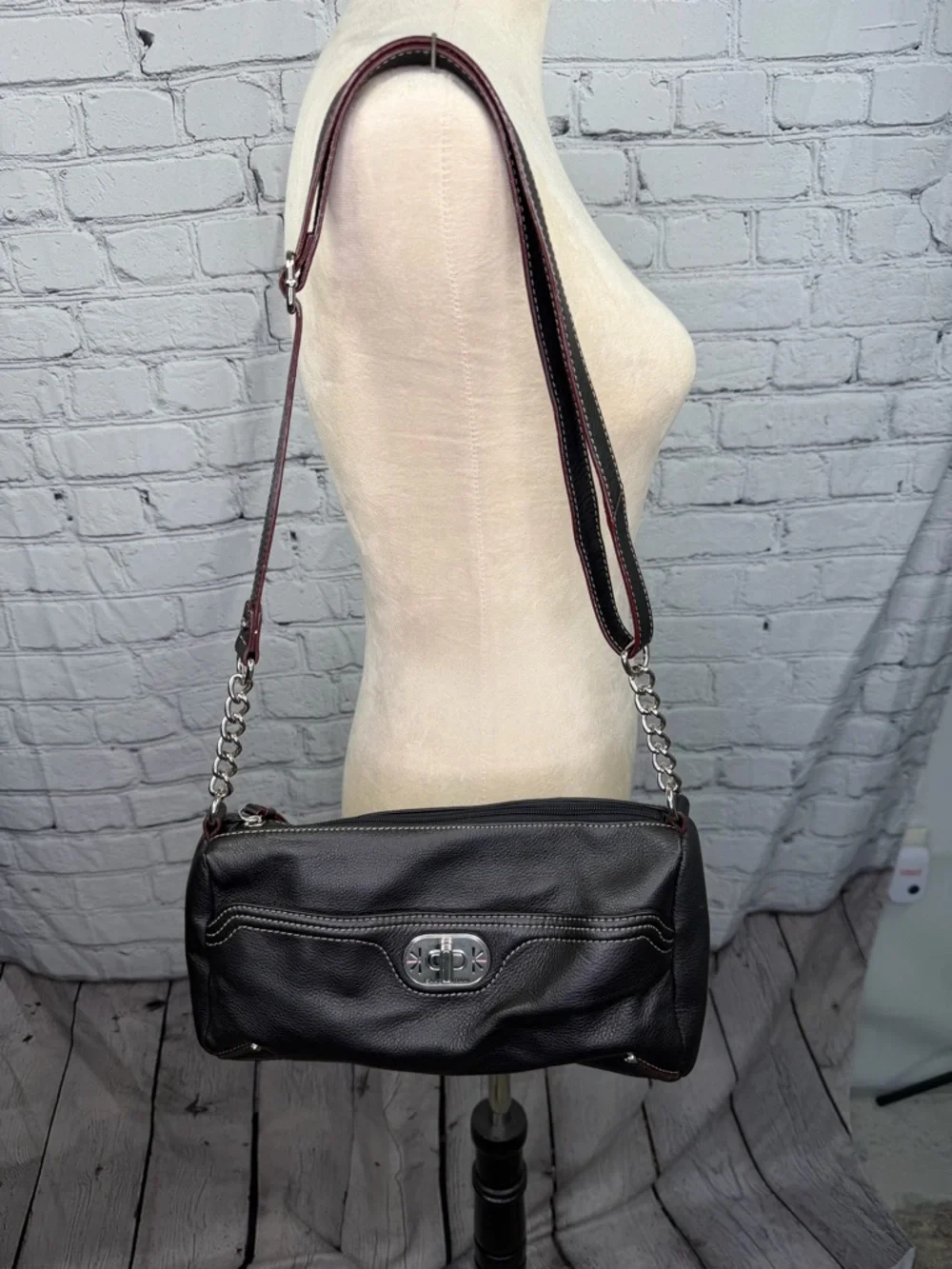Isaac Mizrahi crossbody bag - Picture 1 of 8